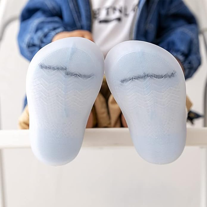 TinySteps™ - Légáteresztő, csúszásgátló zokni gyerekeknek, hálós kialakítású, talppal