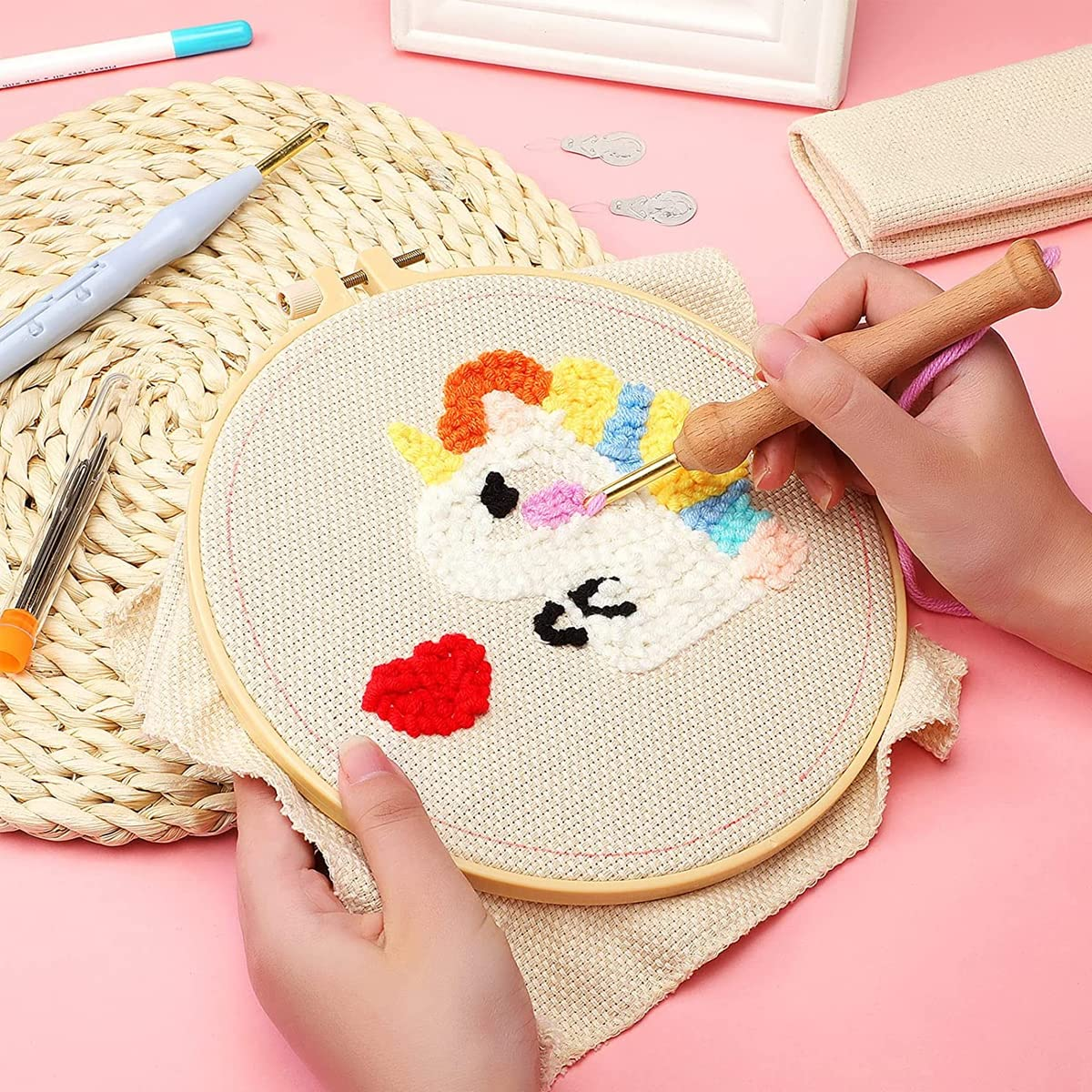 NeedleArt™ hímzőtű eszköz