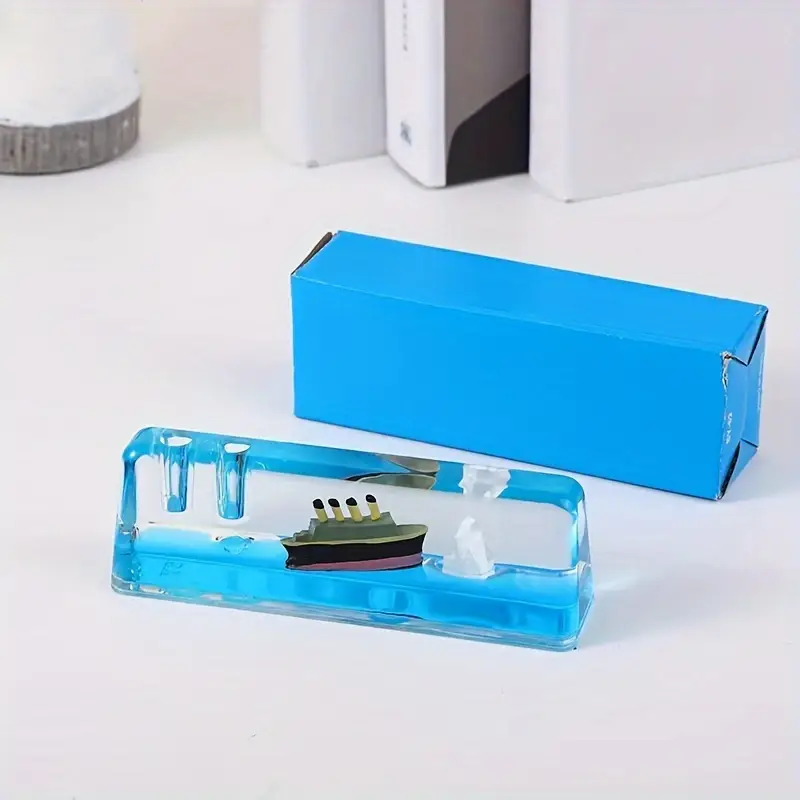 đ„1+1 AJĂNLAT!đ„DAYAcrylicâą â MiniatƱr Titanic folyĂ©kony hullĂĄmhatĂĄssal