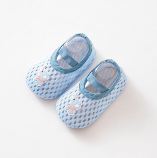 CozyToes™ - Légáteresztő, csúszásgátló zoknik kisgyermekeknek