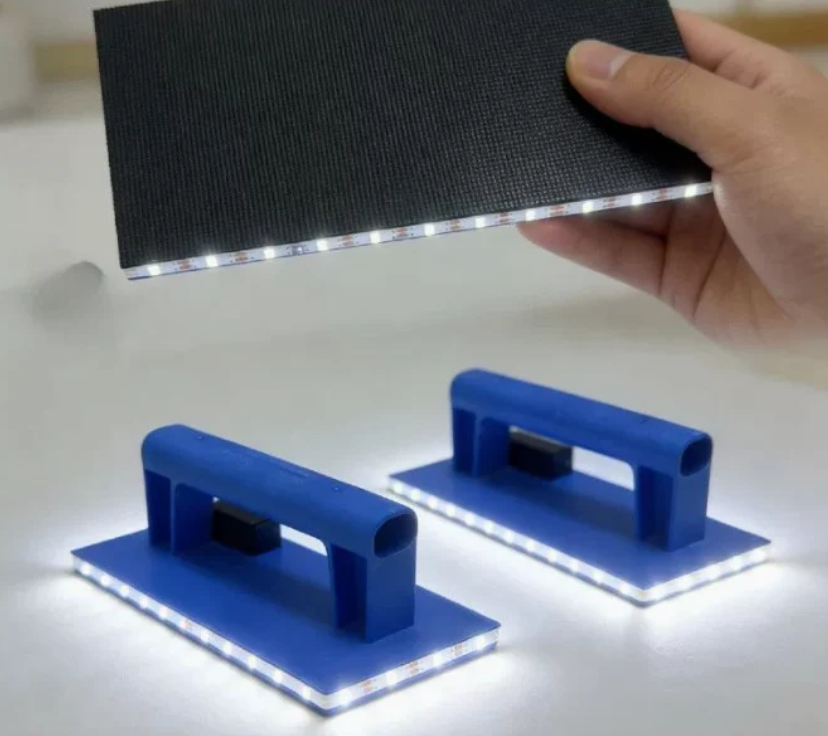LumiSand™ - Professzionális csiszolótartó integrált LED-világítással